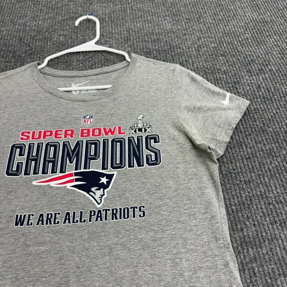New England Patriots Nike T Shirt Womens L Gray Cotton Super Bowl XLIX Sporty